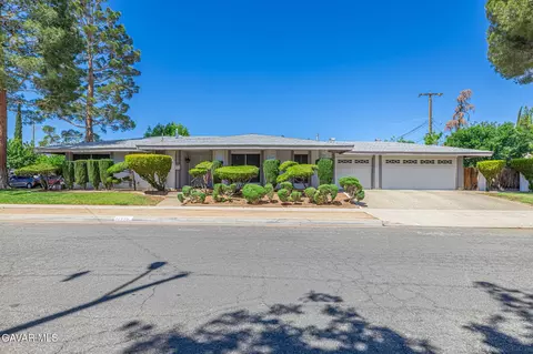 37935 26th St, Palmdale, CA 93550