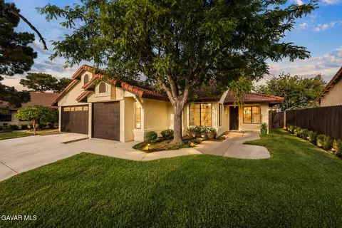 40744 Via Valor, Palmdale, CA 93551