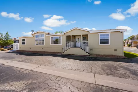 2100 Windflow Dr #70, Rosamond, CA 93560