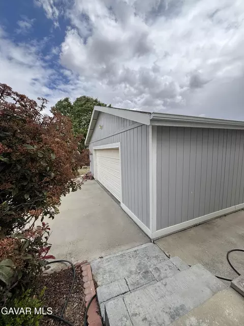 19512 Rose Ave, Tehachapi, CA 93561 photo 5