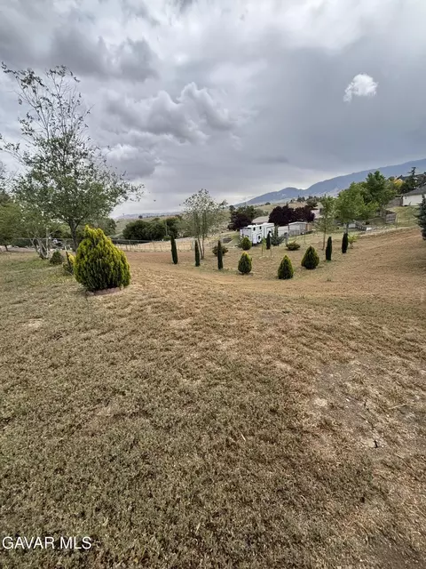 19512 Rose Ave, Tehachapi, CA 93561 photo 10