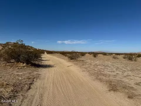 21500 Ave P E, Palmdale, CA 93591
