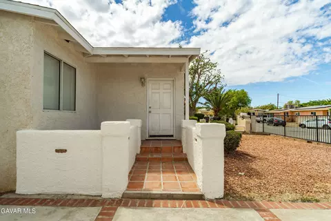 802 E Avenue Q4, Palmdale, CA 93550 photo 5