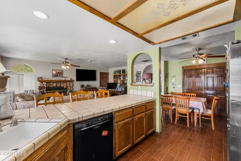 40508 E 154th St, Lancaster, CA 93535 photo 10