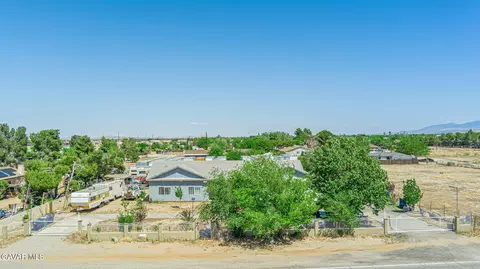 38740 25th St E, Palmdale, CA 93550