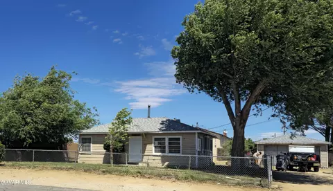 4837 Avenue L13 W, Quartz Hill, CA 93536