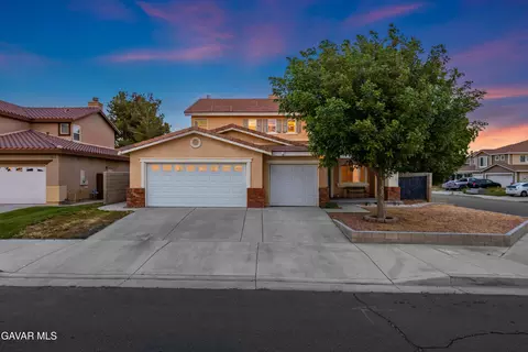 Exterior - 43406 Rucker St, Lancaster, CA 93535 photo 2 of 9