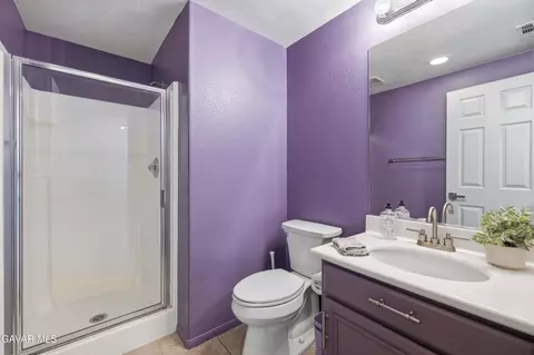 Bath - 43406 Rucker St, Lancaster, CA 93535 photo 1 of 4