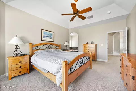 Bedroom - 507 Mesquite Dr, Tehachapi, CA 93561 photo 2 of 4