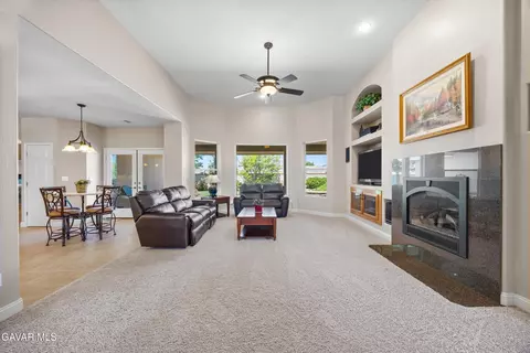 Living - 507 Mesquite Dr, Tehachapi, CA 93561 photo 1 of 5