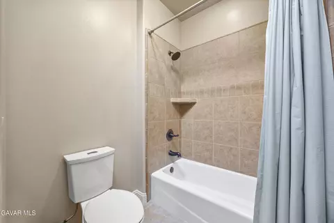 Bath - 507 Mesquite Dr, Tehachapi, CA 93561 photo 6 of 6