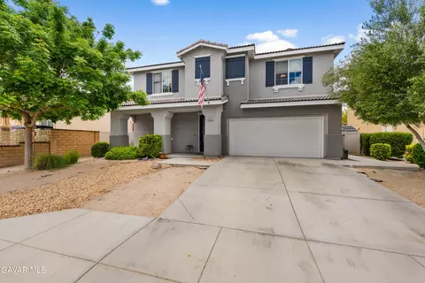 Exterior - 43857 47th St W, Lancaster, CA 93536 photo 9 of 11