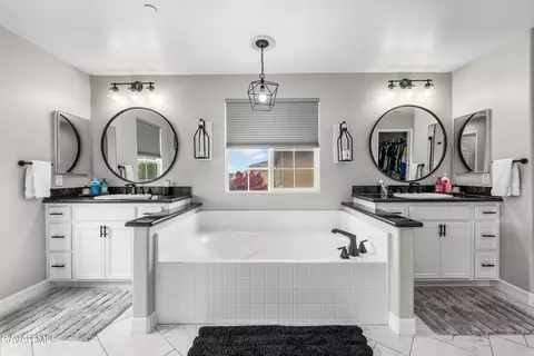 Bath - 43857 47th St W, Lancaster, CA 93536 photo 5 of 7