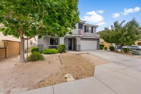 Exterior - 43857 47th St W, Lancaster, CA 93536 photo 8 of 11