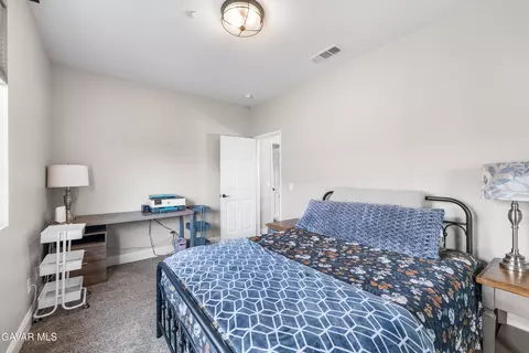Bedroom - 43857 47th St W, Lancaster, CA 93536 photo 6 of 11