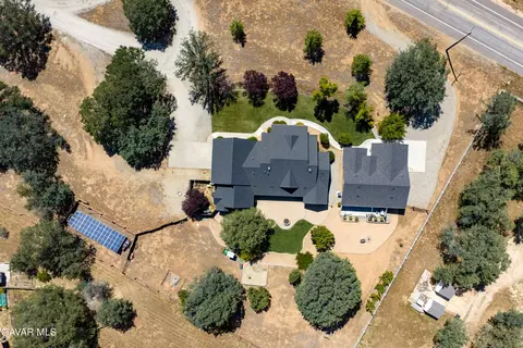 View/Area - 20761 Schout Rd, Tehachapi, CA 93561 photo 3 of 9