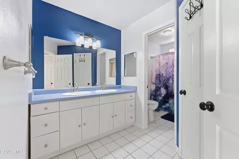 Bath - 20761 Schout Rd, Tehachapi, CA 93561 photo 4 of 6