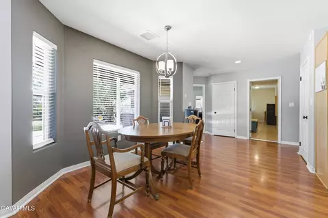 Dining - 20761 Schout Rd, Tehachapi, CA 93561 photo 1 of 1