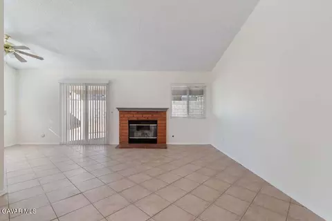 Living - 45133 E 17th St, Lancaster, CA 93535 photo 4 of 6