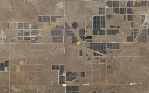 160 Th St West And A2, Lancaster, CA 93536