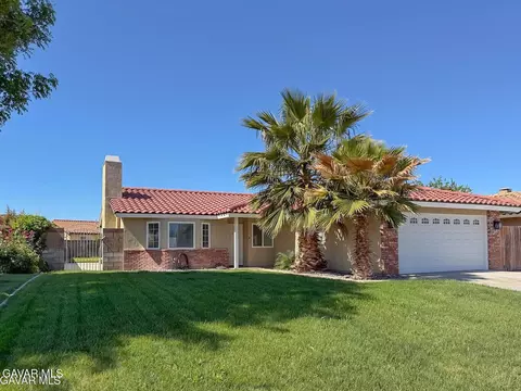 Exterior - 1802 Linda Ave, Lancaster, CA 93534 photo 4 of 10