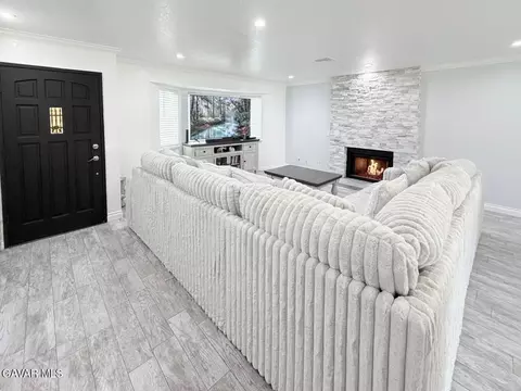 Living - 1802 Linda Ave, Lancaster, CA 93534 photo 1 of 4