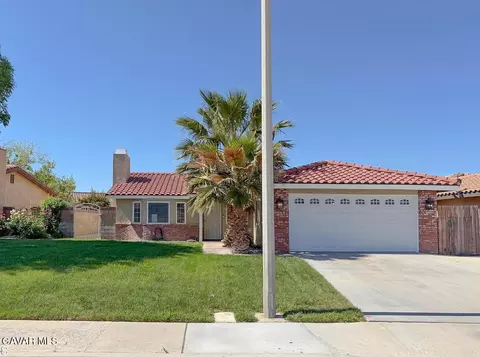 Exterior - 1802 Linda Ave, Lancaster, CA 93534 photo 3 of 10