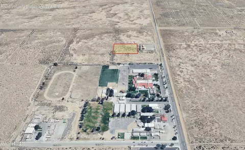 E 170th Street, Lancaster, CA 93535 photo 11