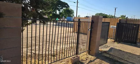 Other - 43310 Fairglen Rd, Lancaster, CA 93535 photo 32 of 33