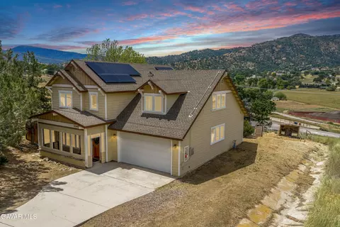 20450 Clubview Ct, Tehachapi, CA 93561