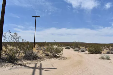 20000 Ave B E, Lancaster, CA 93535