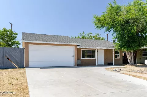232 Avenue P5 E, Palmdale, CA 93550