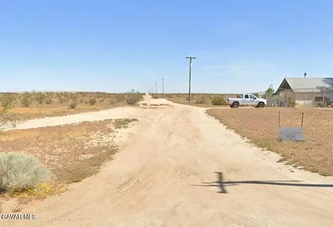 19600 Avenue E-10 E, High Vista, CA 93535
