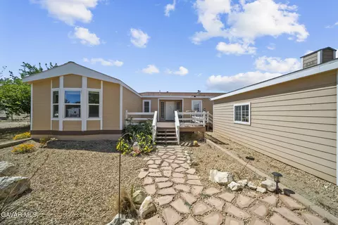 25407 Eaglefall Ave, Lancaster, CA 93536