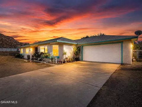 17322 Longmeadow Ave, Lake Los Angeles, CA 93591