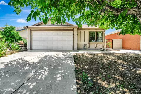 2820 E Avenue S, Palmdale, CA 93550