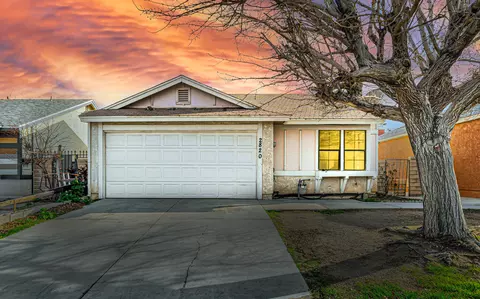 2820 Avenue S E, Palmdale, CA 93550