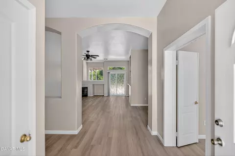 Entry Way - 6710 Leaf Valley Dr, Bakersfield, CA 93313 photo 1 of 2