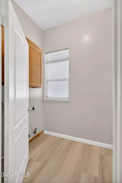 Other - 6710 Leaf Valley Dr, Bakersfield, CA 93313 photo 3 of 5
