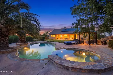 4534 Columbia Way W, Quartz Hill, CA 93536