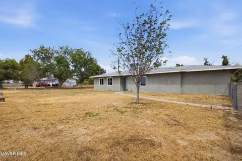 16657 Foothill Ave, North Edwards, CA 93523 photo 2