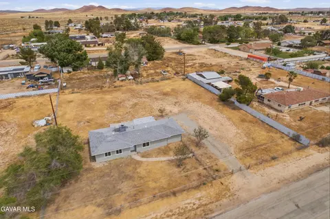 16657 Foothill Ave, North Edwards, CA 93523 photo 5