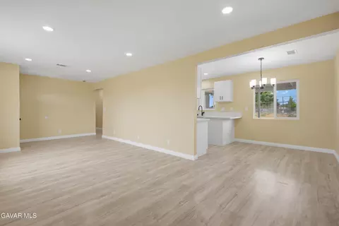 16657 Foothill Ave, North Edwards, CA 93523 photo 8