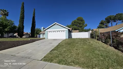 Exterior - 37007 Va Del Rio, Palmdale, CA 93550 photo 3 of 7