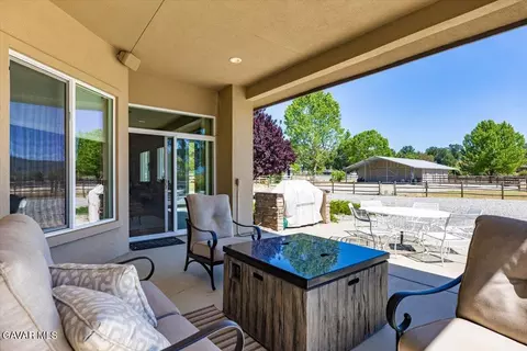 Exterior - 23840 Martingale Way, Tehachapi, CA 93561 photo 2 of 15