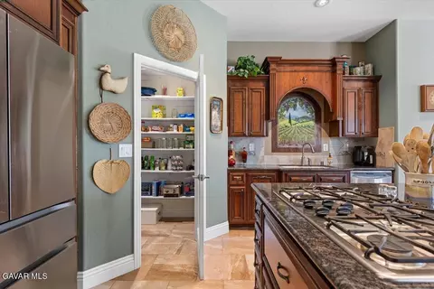 Kitchen - 23840 Martingale Way, Tehachapi, CA 93561 photo 1 of 4