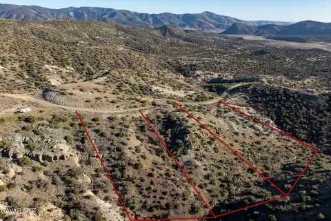 25401 Sun View Dr, Tehachapi, CA 93561 photo 4