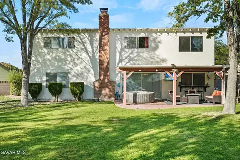 Exterior - 2130 Spice St, Lancaster, CA 93536 photo 6 of 9