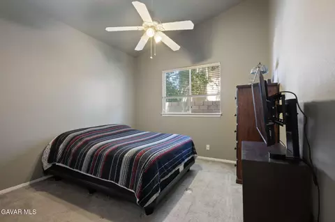 Bedroom - 4027 Via Barbara, Lancaster, CA 93536 photo 3 of 4