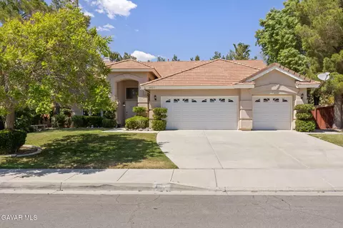 Exterior - 4027 Via Barbara, Lancaster, CA 93536 photo 2 of 5